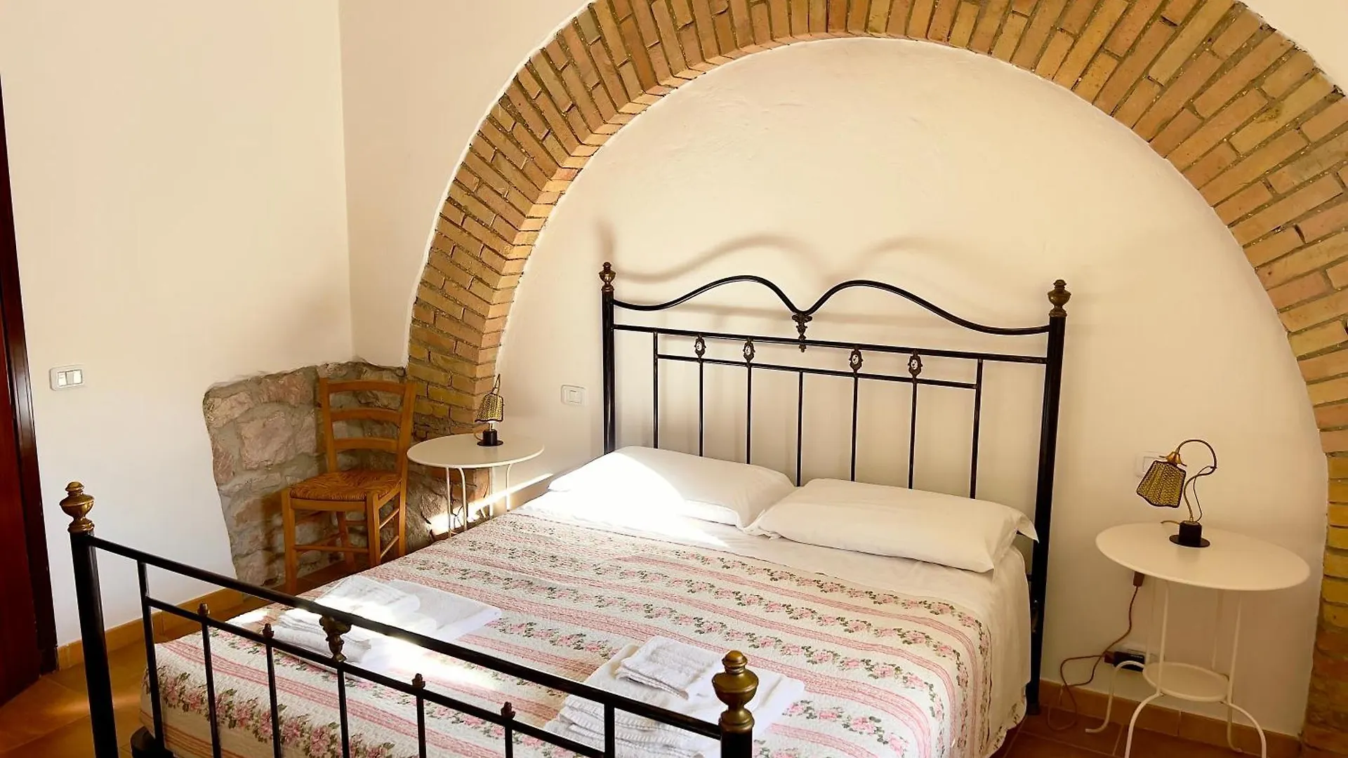Carpine Agriturismo Bio In Maremma Alberese Apartment
